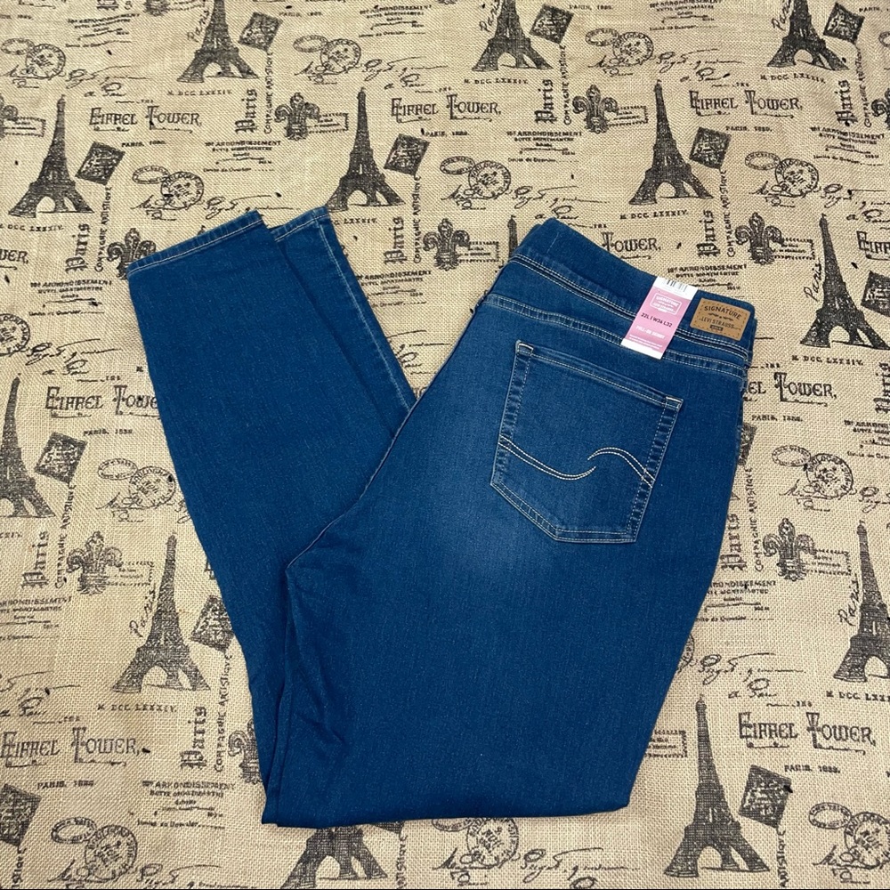 Signature By Levi Strauss & Co Gold NWT! Washed Pull-On Skinny Jean Size 22L